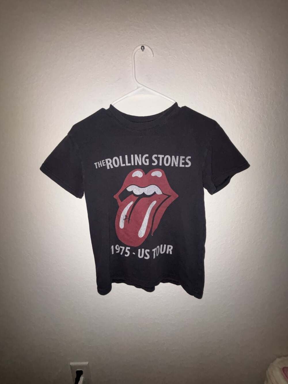 The Rolling Stones 1975 US Tour Graphic T-Shirt - Picture 1 of 3